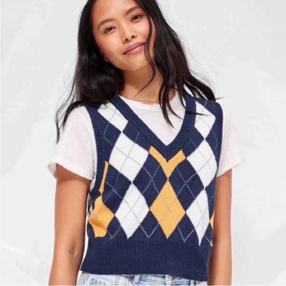 American Eagle Sweater Vest